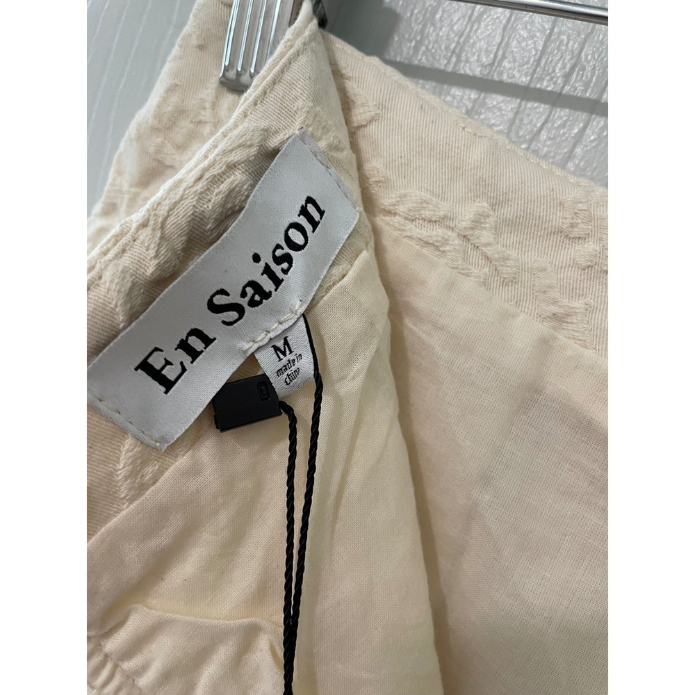 En Saison Cream Floral Matelasse Scalloped Hem Shorts ivory Medium NWT $135 - Picture 4 of 5